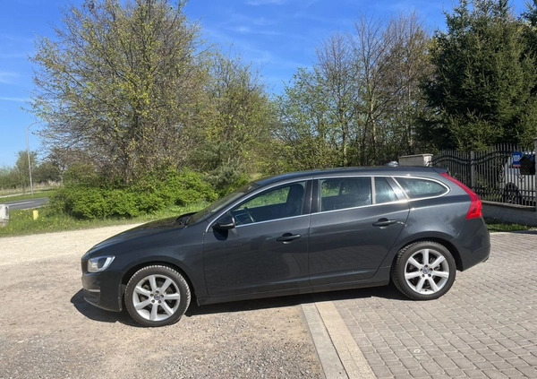 Volvo V60 cena 45900 przebieg: 280000, rok produkcji 2016 z Gościno małe 631